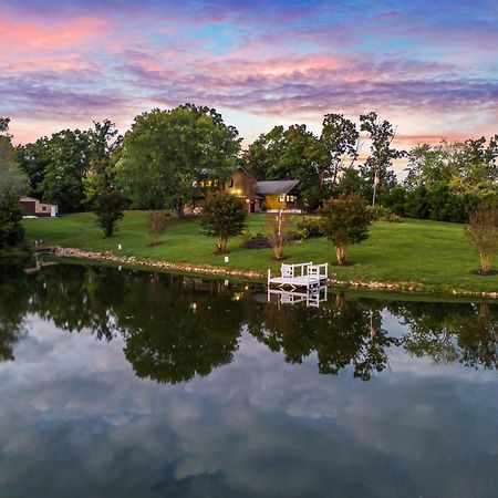 Villa Haven On The Pond Pigeon Forge Esterno foto
