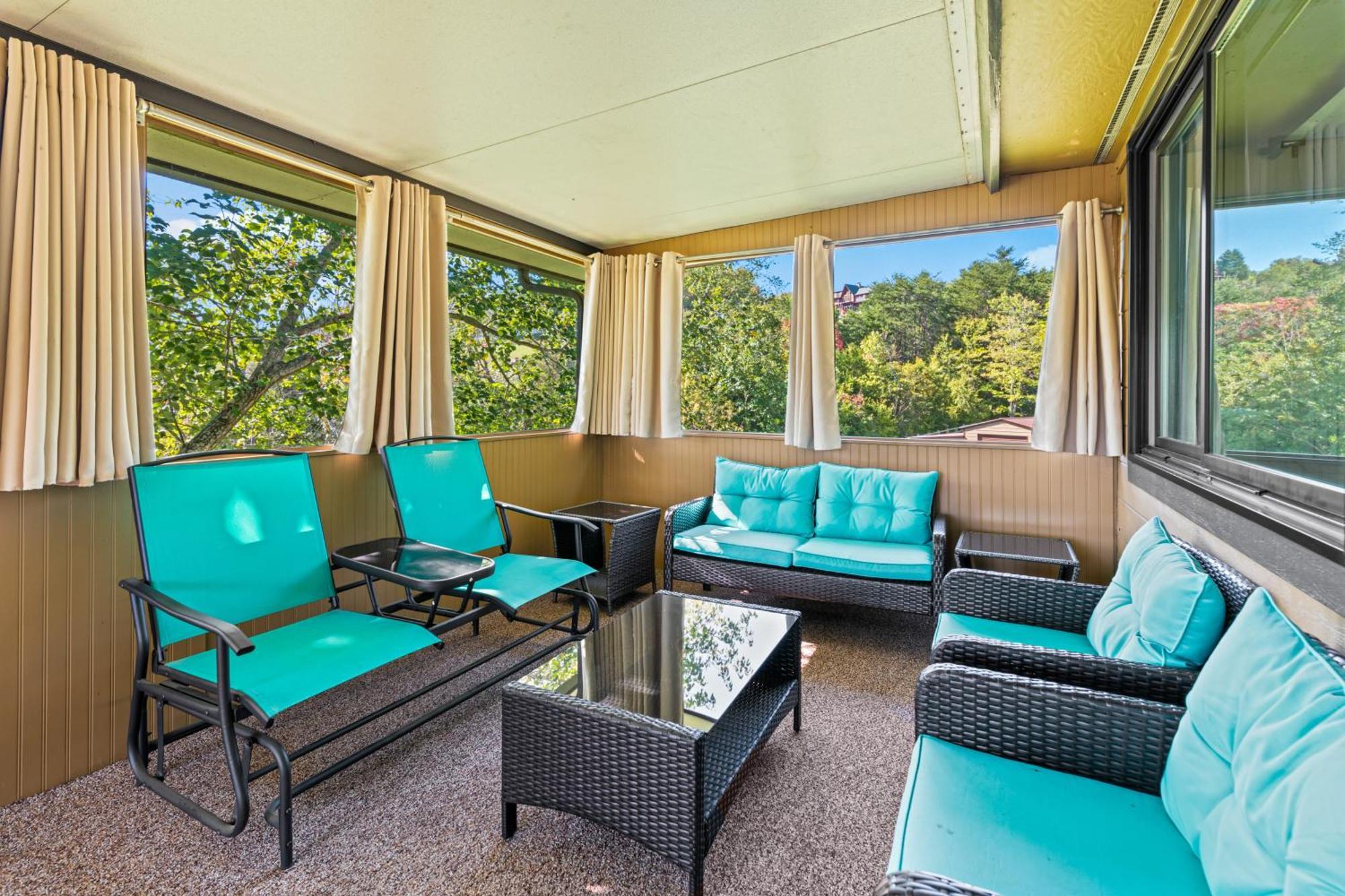 Villa Haven On The Pond Pigeon Forge Esterno foto