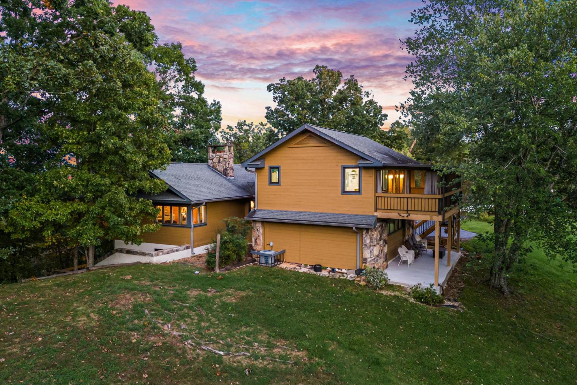 Villa Haven On The Pond Pigeon Forge Esterno foto