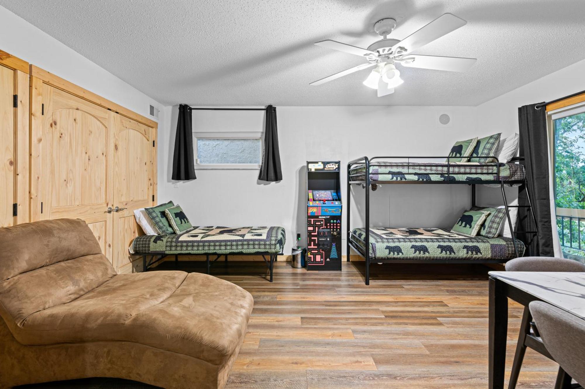 Villa Haven On The Pond Pigeon Forge Esterno foto